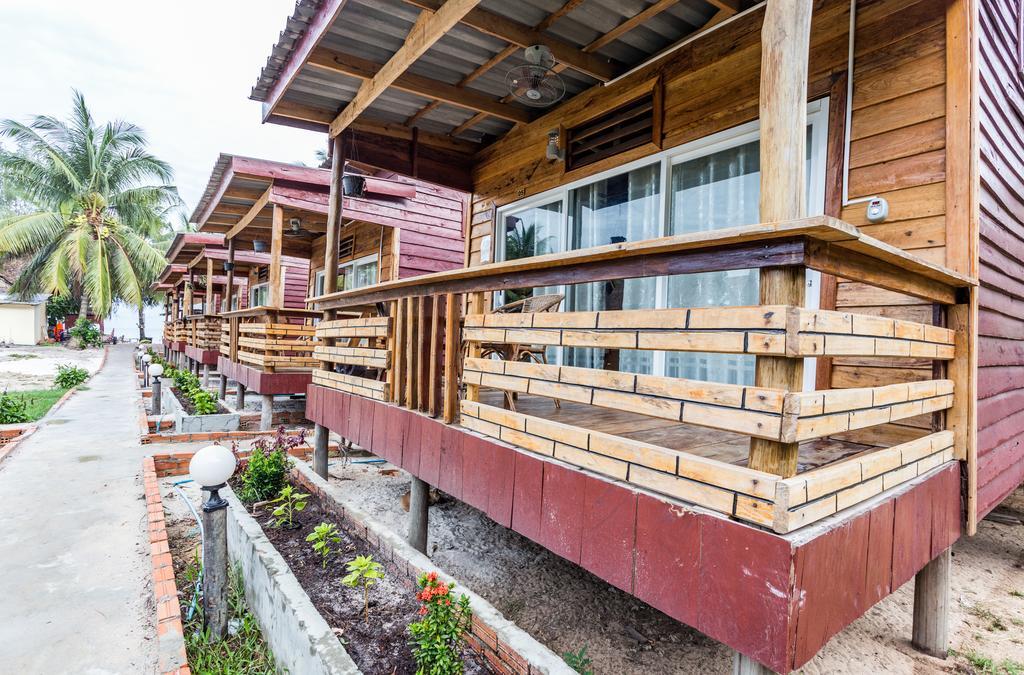 Smile Resort Kaoh Touch Bagian luar foto
